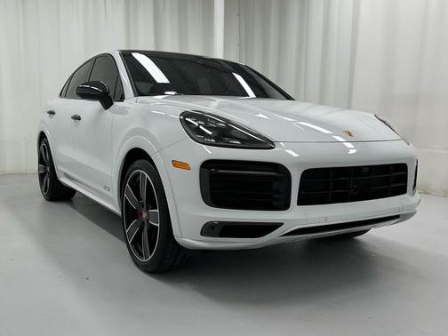 2023 Porsche Cayenne GTS