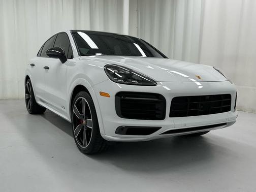 2023 Porsche Cayenne GTS