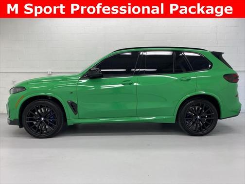 2025 BMW X5 M60i