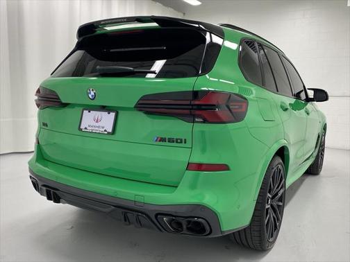 2025 BMW X5 M60i