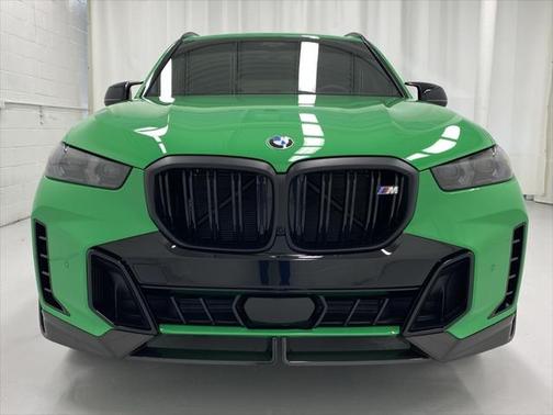 2025 BMW X5 M60i