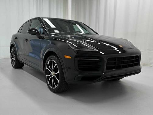 2023 Porsche Cayenne Platinum Edition