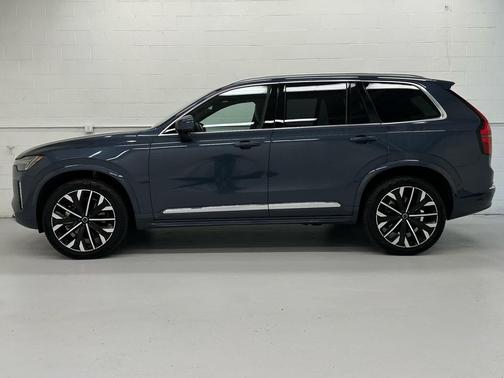 Denim Blue Metallic 2026 Volvo XC90 Plus, B6 AWD Gas (mild hybrid), Gasoline, Bright, 7 Seats