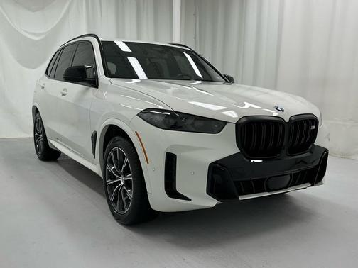 2024 BMW X5 M60i