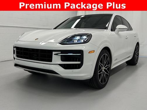 2025 Porsche Cayenne GTS