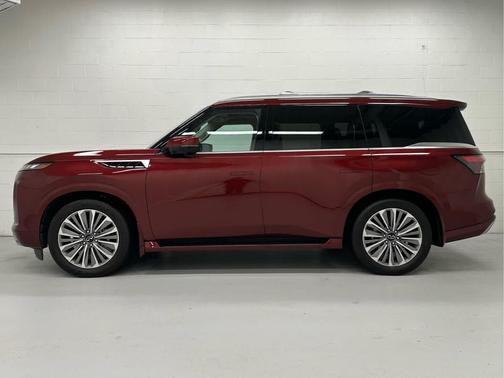 2025 INFINITI QX80 SENSORY AWD