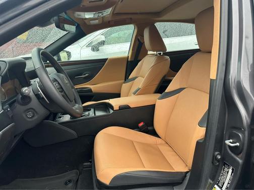 2023 Lexus ES 350 Base