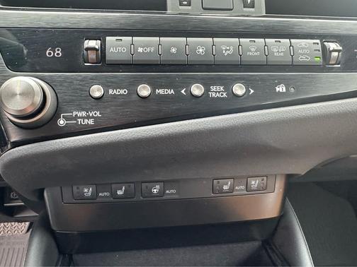 2023 Lexus ES 350 Base