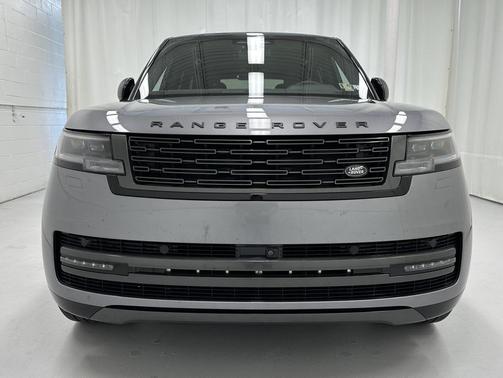 2025 Land Rover Range Rover P400 SE