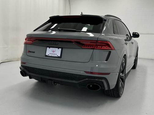 Nardo Gray 2023 Audi RS Q8 4.0T