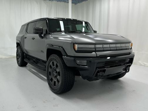 Magnus Gray Matte 2026 GMC HUMMER EV SUV 3X