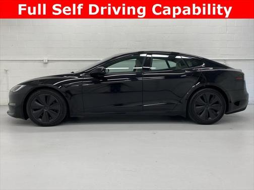 2022 Tesla Model S Base