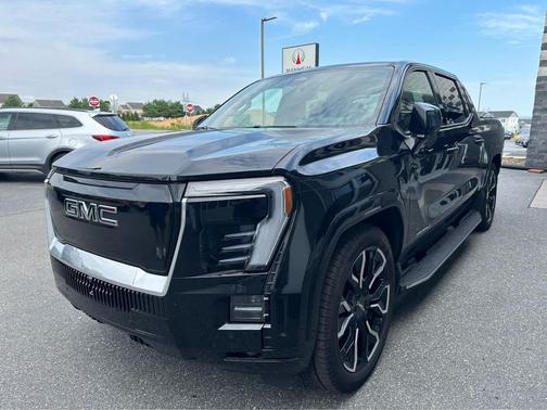 Onyx Black 2025 GMC Sierra EV Extended Range Denali