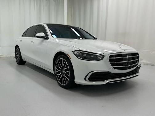 MANUFAKTUR Moonlight White Metallic 2024 Mercedes-Benz S-Class 4MATIC