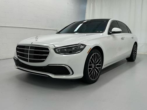 MANUFAKTUR Moonlight White Metallic 2024 Mercedes-Benz S-Class 4MATIC