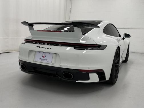 2022 Porsche 911 Carrera S