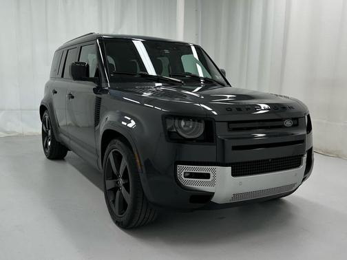 2024 Land Rover Defender 110 P300