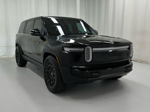 2026 Rivian R1S Quad Motor Max Pack