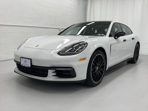 2018 Porsche Panamera Sport Turismo 4S