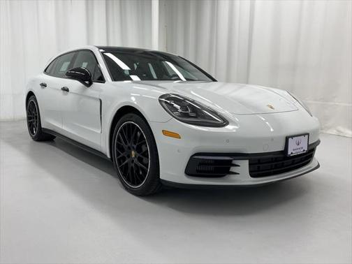 2018 Porsche Panamera Sport Turismo 4S