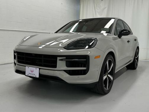 2024 Porsche Cayenne S
