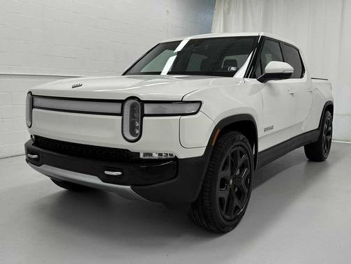 2023 Rivian R1T Adventure