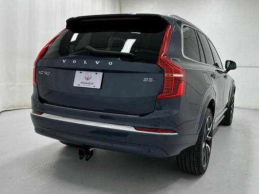2024 Volvo XC90 B5 Plus Bright Theme