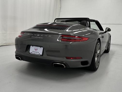 2017 Porsche 911 Carrera