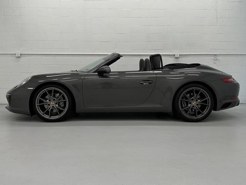 2017 Porsche 911 Carrera