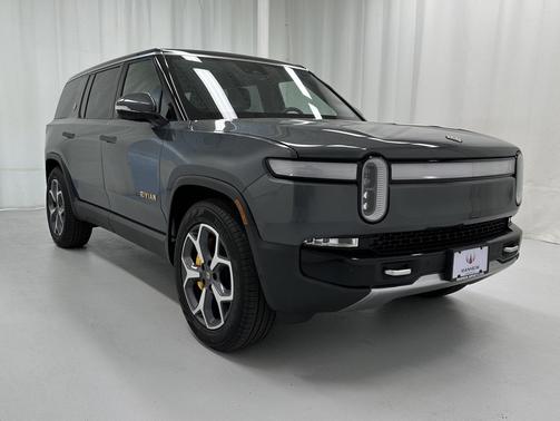 2024 Rivian R1S Adventure Quad Motor Large Pack