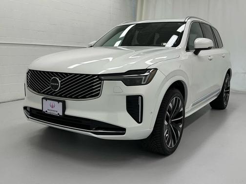 2025 Volvo XC90 B6 Plus 7-Seater