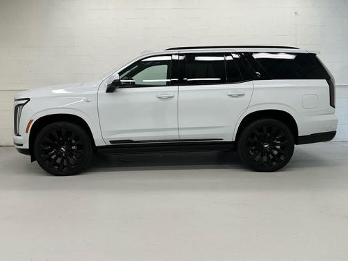 Vibrant White Tricoat 2026 Cadillac Escalade Sport Platinum