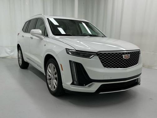 Crystal White Tricoat 2023 Cadillac XT6 Premium Luxury AWD
