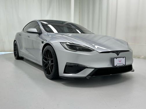 Lunar Silver 2026 Tesla Model S Plaid