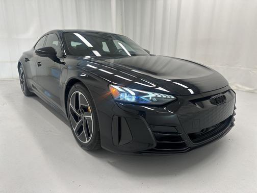2023 Audi RS e-tron GT quattro