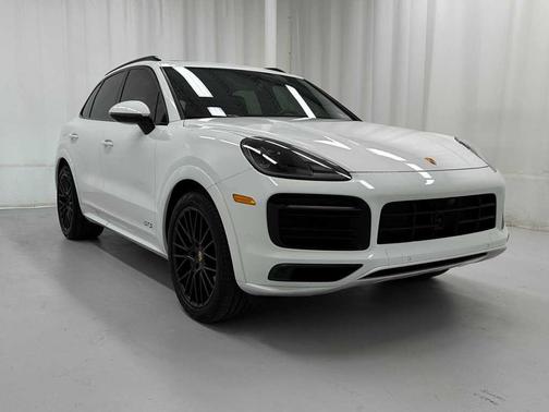 2023 Porsche Cayenne GTS