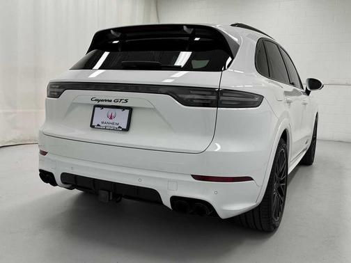 2023 Porsche Cayenne GTS
