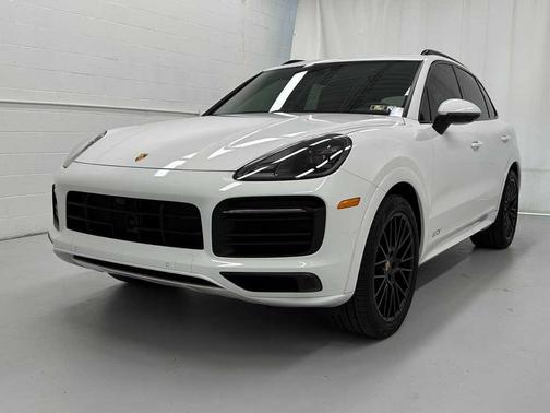 2023 Porsche Cayenne GTS