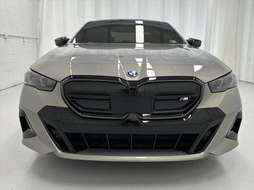2024 BMW i5 M60