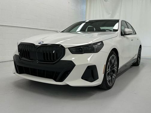 2025 BMW i5 xDrive40