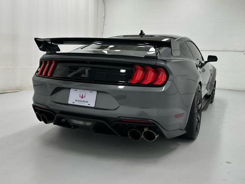 2022 Ford Shelby GT500 Base