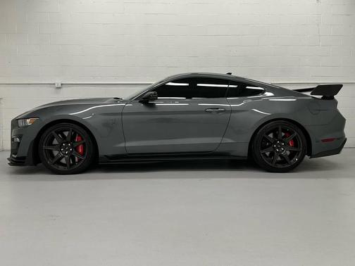 2022 Ford Shelby GT500 Base