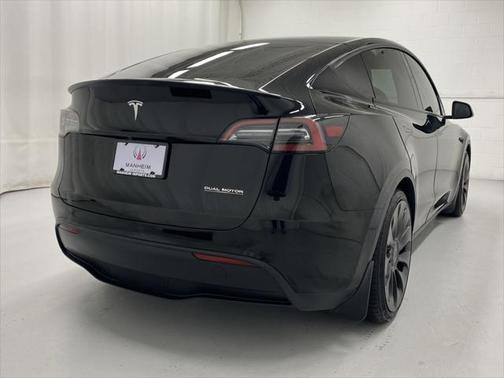 2023 Tesla Model Y Performance Dual Motor All-Wheel Drive