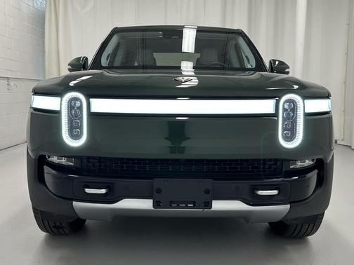 2023 Rivian R1T Adventure