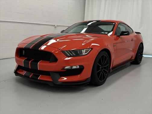 2016 Ford Shelby GT350 Base