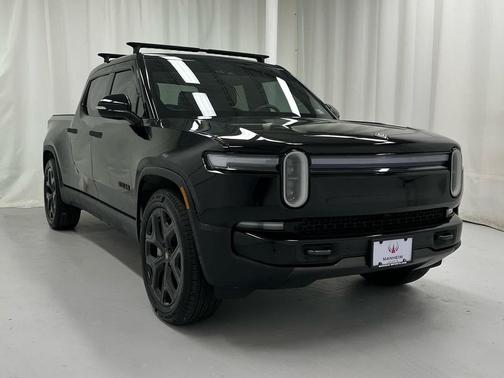 2025 Rivian R1T Adventure