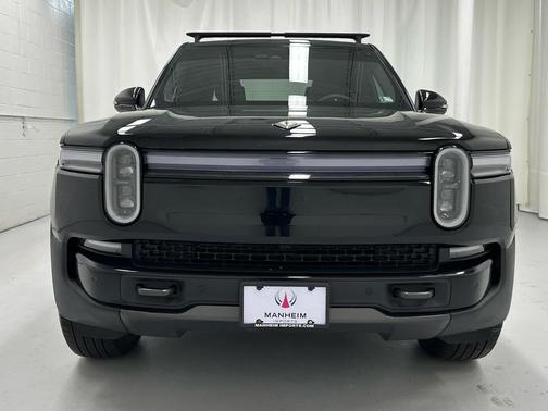 2025 Rivian R1T Adventure