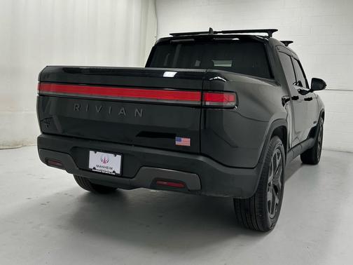 2025 Rivian R1T Adventure