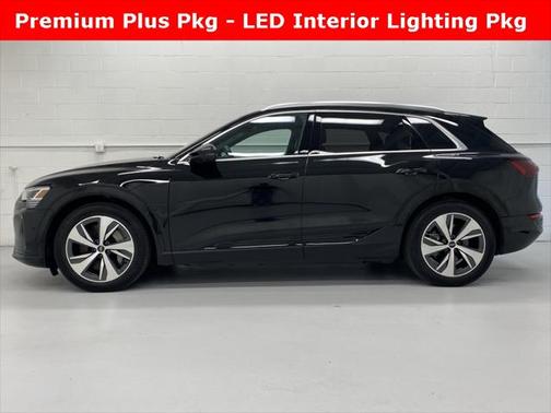 2024 Audi Q8 e-tron Premium Plus