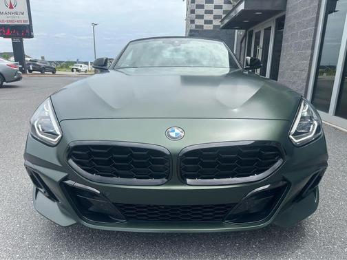 Frozen Deep Green Metallic 2025 BMW Z4 M40i